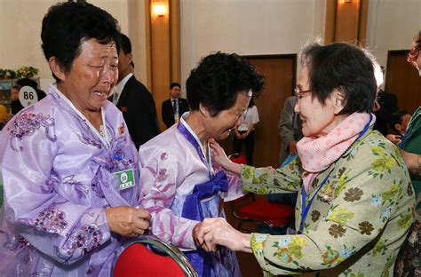 Photos Separated North And South Koreans Meet For 1st Time In Decades