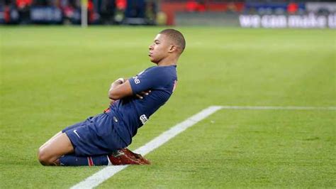 watch mbappe scores four in 14 minutes