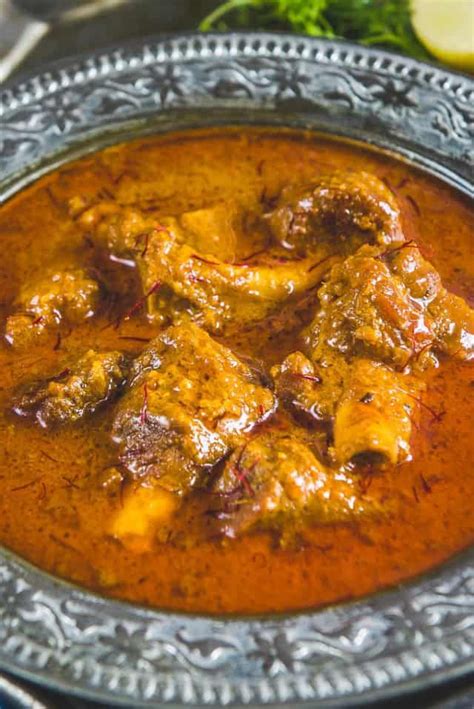 It originated in india as a curry. Close up shot of Mutton Korma recipe. (With images ...