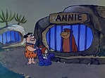 Fred Goes Ape | The Flintstones