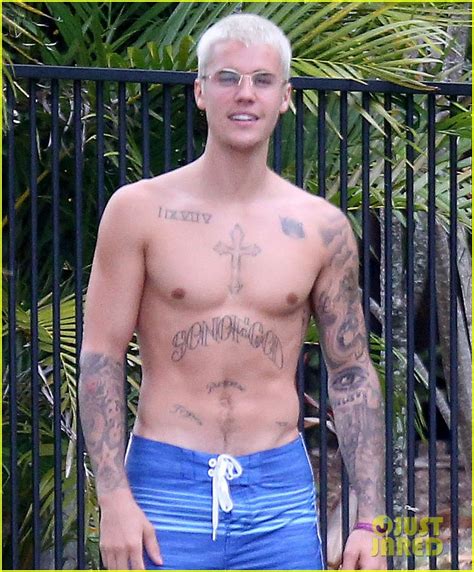 Justin Bieber Goes Shirtless On An Island In Australia Photo