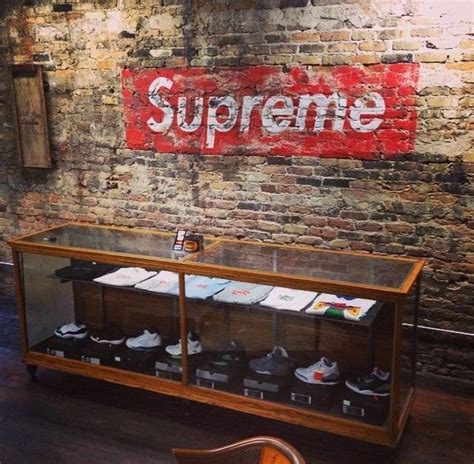 See more ideas about merz apothecary, apothecary, chicago. Apothecary Chicago, the first shop to carry Supreme in ...