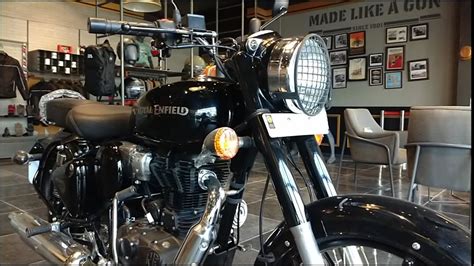 Both the bikes are now. 2020 BS6 Royal Enfield Pure Black l Classic 350S - YouTube