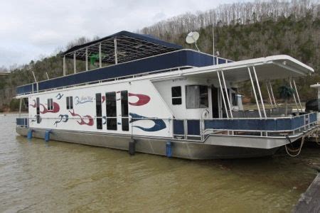 If you are looking for a rental houseboat for a family vacation or a houseboat for for those who are looking for the ultimate in house boating on dale hollow lake, take a look at the eagle. Houseboat For Sale - 2004 Funtime 16' x 68' Widebody - $150,000 - Sunset Marina on Dale Hollow ...