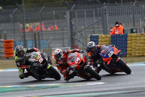 O belo circuito de bugatti, em le mans , na frança foi o palco da etapa de abertura do mundial de motovelocidade , em 25 de abril !! O principal do domingo de GP da França da MotoGP - MotoGP - Grande Prêmio