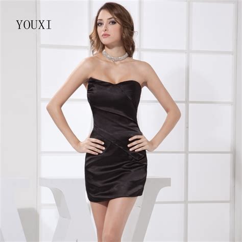 Sexy Sweetheart Black Prom Dresses 2019 Hot Satin Short Cocktail Party