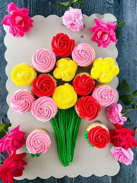 Cupcake Bouquet For Special Events Made In A Pinch