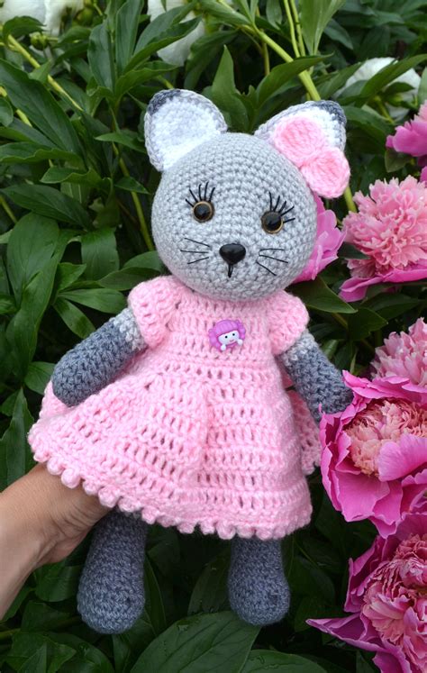 Miss mouse catnip toy mouse body: PATTERN - Crochet cat in a pink dress, amigurumi toys, pdf ...