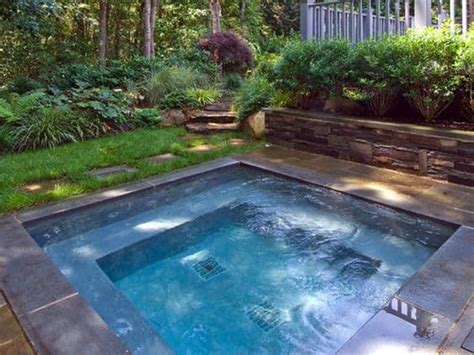 One commonly overlooked space in small yard landscaping is the side yard. 19 Swimming Pool Ideas For A Small Backyard - Homesthetics ...
