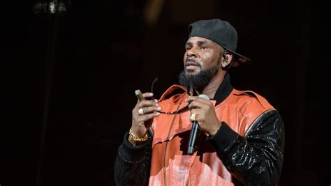 Graphic Details Of New R Kelly Sex Tape With 14 Year Old Girl Emerge