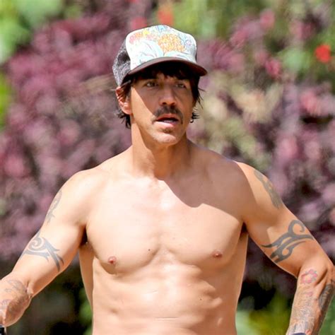 Anthony Kiedis Goes Shirtless At Age 50—see The Pic E Online Uk