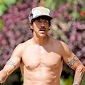 Anthony Kiedis Goes Shirtless at Age 50—See the Pic! - E! Online - UK