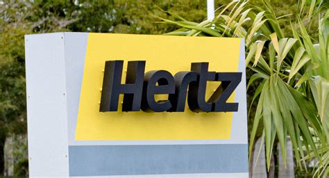 Hertz Platinum Member Sues Company After Being Accused For Stealing