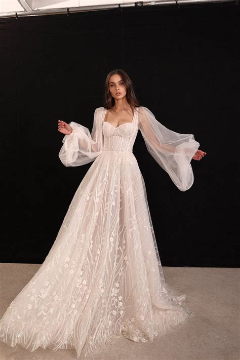 Best Wedding Gowns 2022 Pronovias Sposa Eden Blyde Weddinspired Collezione Yahasorid