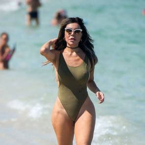 Liziane Gutierrez Goes Nude Again On Instagram Plus Pussy Paparazzi Pics Team Celeb