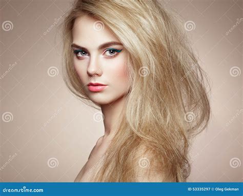 Fashion Portrait Of Elegant Woman With Magnificent Hair Stock Image Image Of Luxurious