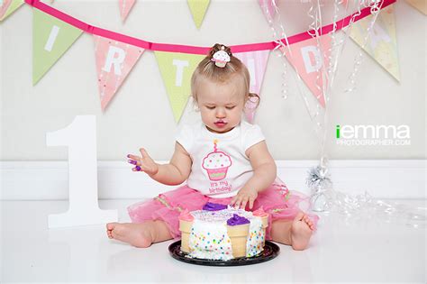 Maybe you would like to learn more about one of these? DARIA'S 1st BIRTHDAY | {a baby year} | april 2012 | Emma ...