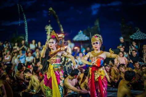 Kenali Keragaman Budaya Indonesia Lewat Berbagai Festival Di Karisma