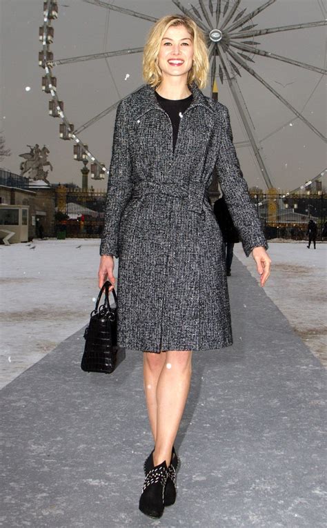 Bundled Up From Rosamund Pikes Best Looks E News
