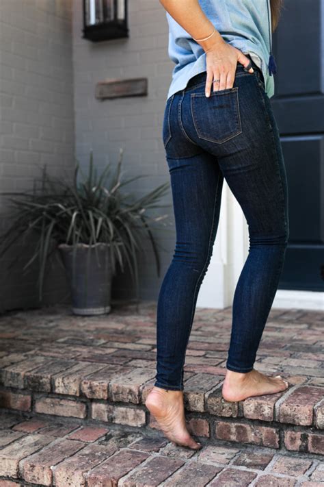 Amy Havins Styles Her Old Navy Denim From Day To Night