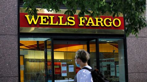 Former Wells Fargo Executives Are Still Getting Charged Over The Fake Accounts Scandal Cnn