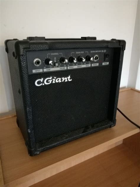 C Giant Guitar Amplifier With Cable In Nechells West Midlands Gumtree
