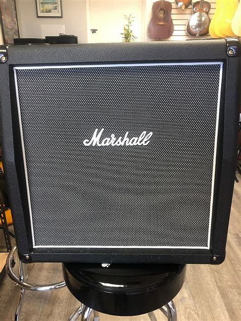Marshall Mhz112a 1x12 Angled Cabinet Reverb