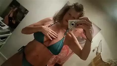 Free Crazy Hot Mom Porn Videos Xhamster