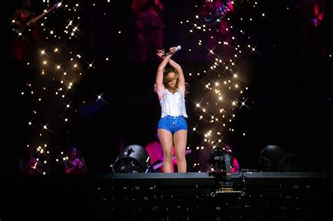 Beyoncé Performing In Houston — Round 1 Otrii Beyonce Coachella