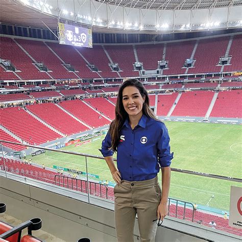 Renata Silveira Será A Primeira Mulher A Narrar Jogos Da Copa Do Mundo Na Tv Aberta Do Brasil