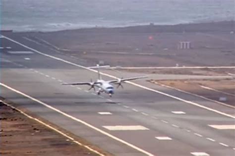 Video Plane ‘bounces Uncontrollably On Runway At Lanzarote Airport Before Aborting Landing