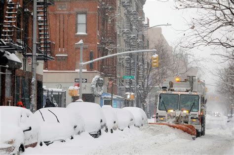 Photos Biggest Blizzard In Years Blankets Us Northeast In Snow News