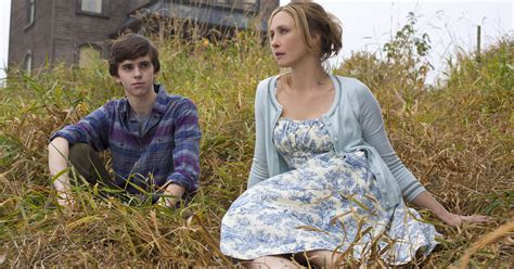 Bates Motel Imagines Psycho Killers Mom Fixation