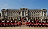 El Palacio de Buckingham y su cambio de guardias | DiarioHispaniola