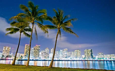 Park Buildings Night 1080p Hawaii Beach Honolulu Lights Hd Wallpaper