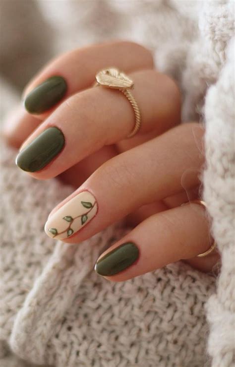 Thus, fun prints and shapes seem to go hand in hand with polka dots while probably the simplest piece of nail art, polka dots can be used in a variety of ways. 60+ Best Winter Nail Art Ideas 2019 - Page 5 of 63 ...