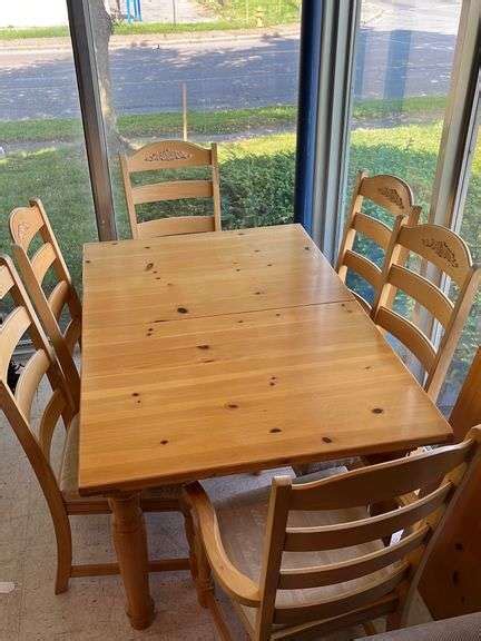 Broyhill Furniture Knotty Pine Table W 6 Chairs 1 Leaf Curran