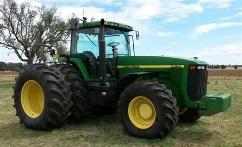 8400 John Deere Fwa Tractor Machinery And Equipment Tractors