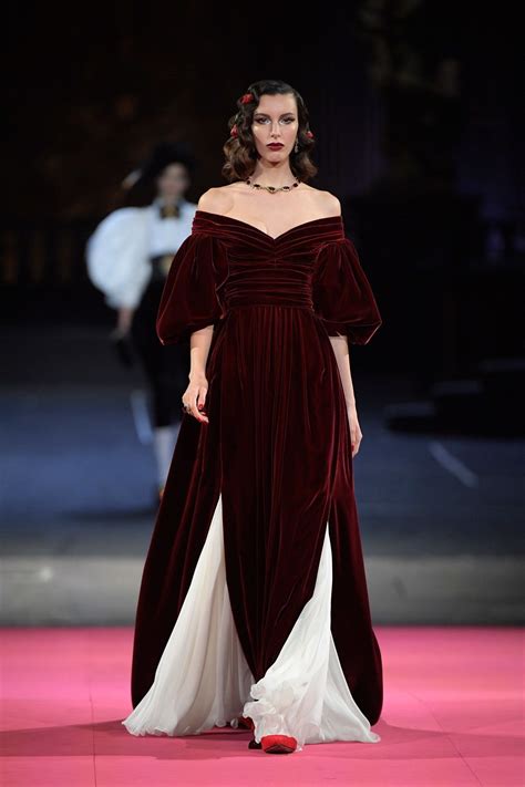 Dolce Gabbana Haute Couture Printemps T D Fil Vogue Paris