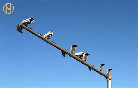 Tiang Kamera Cctv Tinggi 10 35m Tiang Kamera Keamanan Baja Galvanis