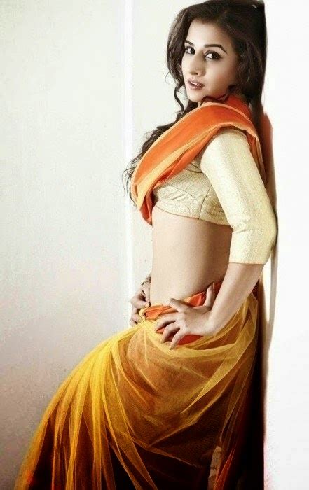 Vidya Balan Sensual Expressions Hot Pics And Curves Actress Photo Quen