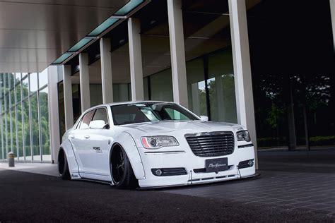 Chrysler 300 Body Kit