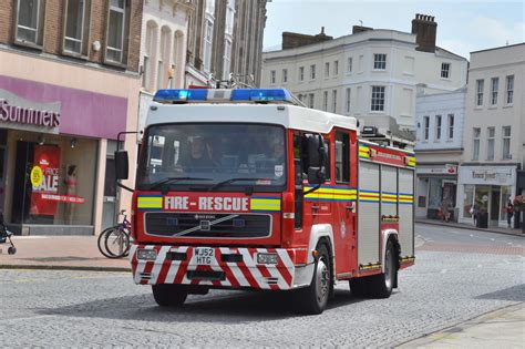 Devon And Somerset Fire And Rescue Service V61p1 Taunton Flickr