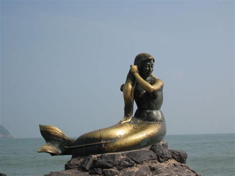 Img0585 Mermaid From Samila Beach In Songkhla Metagerbil Flickr