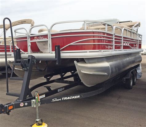 2021 Sun Tracker Fishin Barge 20 Dlx Minot North Dakota