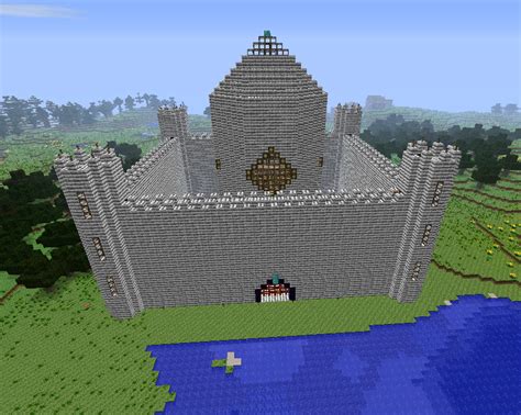 A Werry Big Minecraft Castle By Cynderplayer On Deviantart