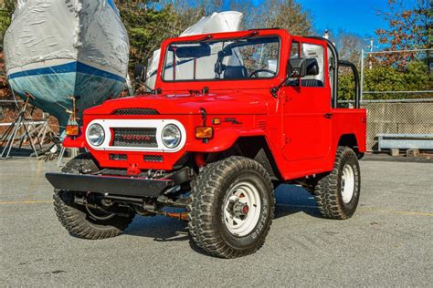 1972 Toyota Land Cruiser Fj40 For Sale On Bat Auctions Sold For