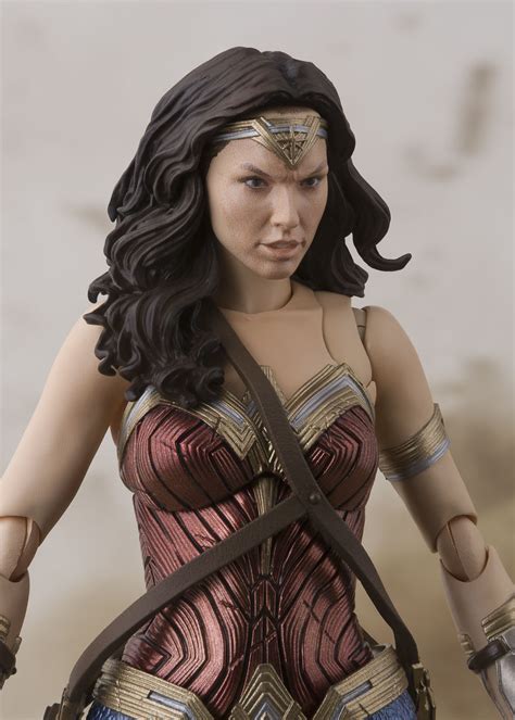 I used to want to save the world. S.H. Figuarts Justice League WONDER WOMAN