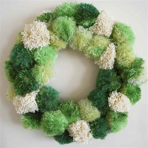 How To Make A Pom Pom Wreath Studio Knit