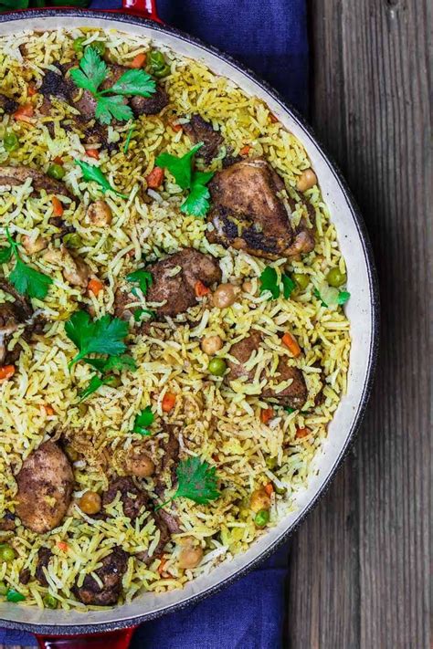 Middle Eastern Chicken And Rice Recipe Yummly Recipe Mediterranean Recipes Middle Eastern
